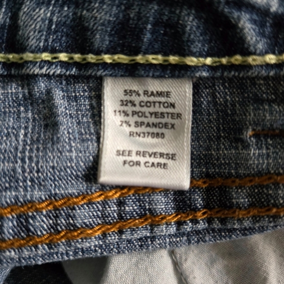 Cato Light Wash Mid Rise Blue Denim Jean Shorts - Picture 10 of 11